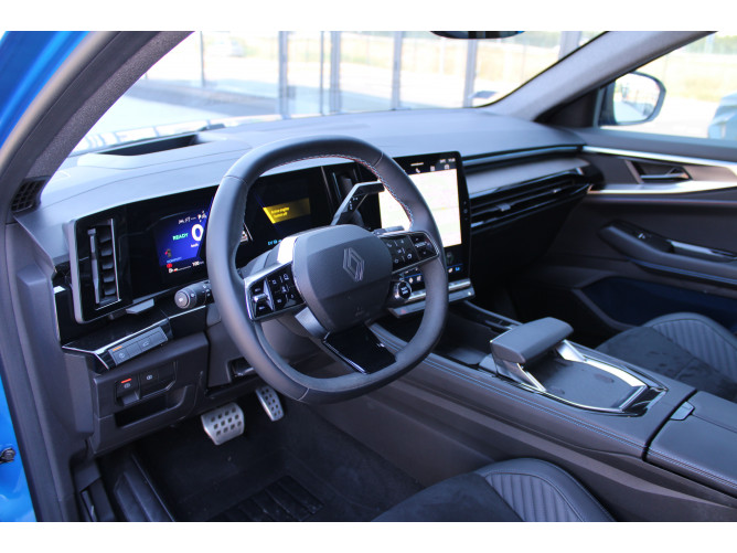Renault Rafale 1.2 E-Tech Hybrid 