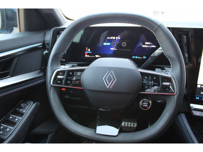 Renault Rafale 1.2 E-Tech Hybrid 