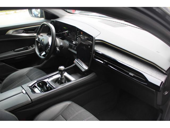 Renault Austral 1.3 tCe Hybrid 