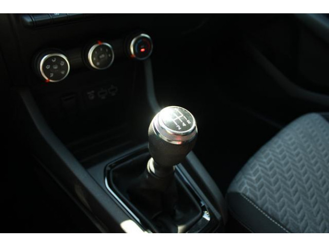 Renault Clio 1.0 sCe Limited 