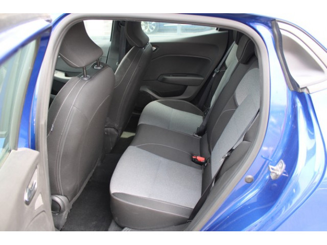 Renault Clio 1.6 E-tech Hybrid 