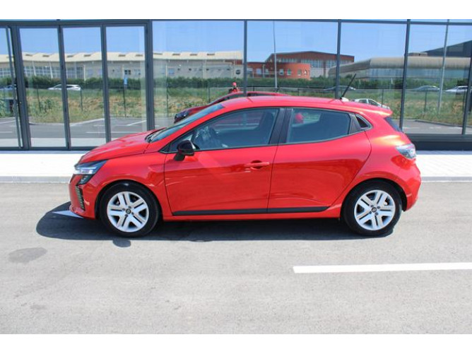 Renault Clio 1.6 E-tech Hybrid 