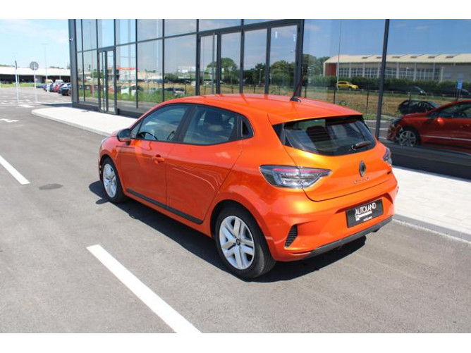 Renault Clio 1.6 E-tech Hybrid 