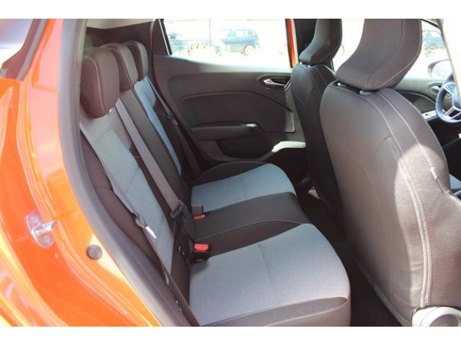 Renault Clio 1.6 E-tech Hybrid 