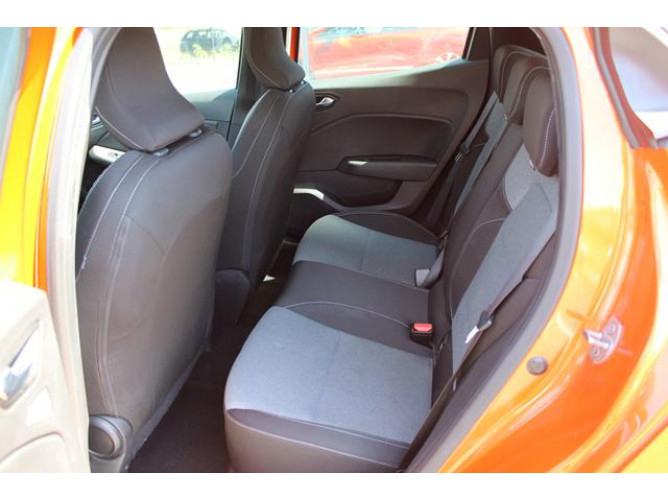 Renault Clio 1.6 E-tech Hybrid 