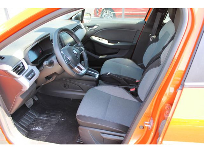 Renault Clio 1.6 E-tech Hybrid 