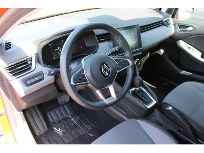 Renault Clio 1.6 E-tech Hybrid 