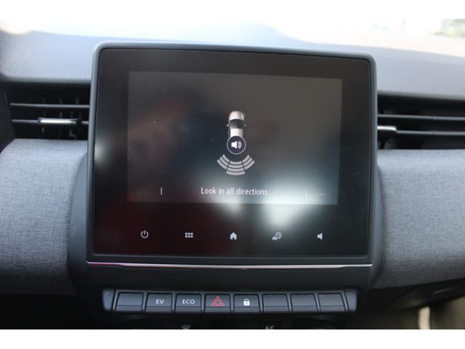 Renault Clio 1.6 E-tech Hybrid 