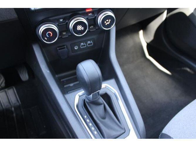 Renault Clio 1.6 E-tech Hybrid 