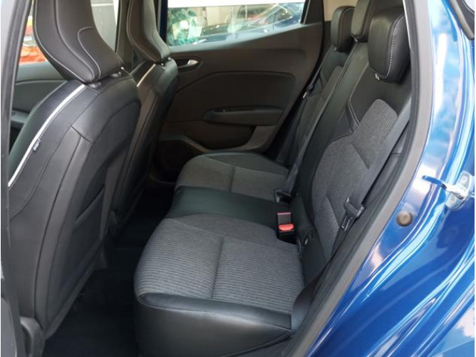 Renault Clio 1.3 TCE Intens CVT 