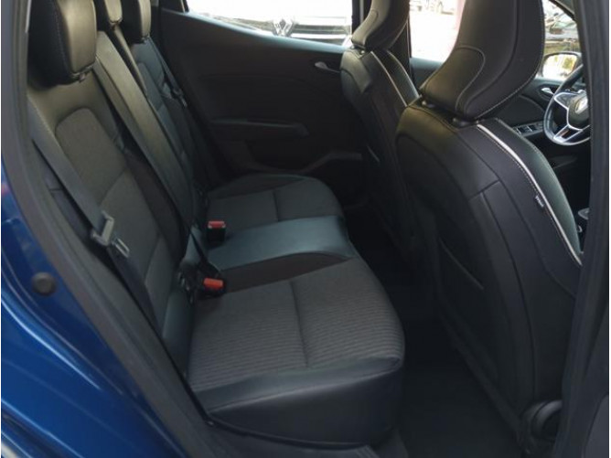 Renault Clio 1.3 TCE Intens CVT 