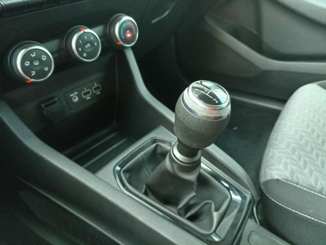 Renault Clio 1.0 sCe Limited 