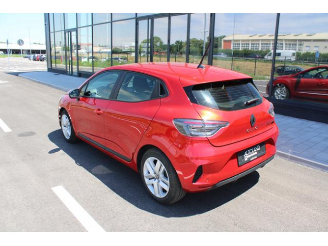 Renault Clio 1.6 E-tech Hybrid 