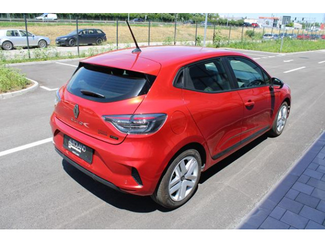 Renault Clio 1.6 E-tech Hybrid 
