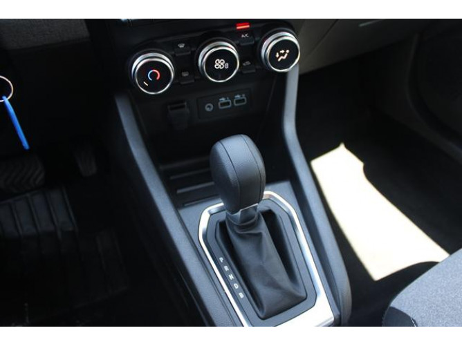 Renault Clio 1.6 E-tech Hybrid 