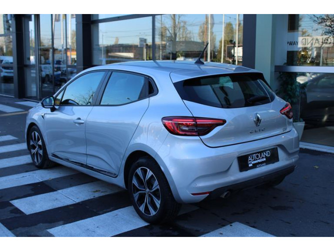 Renault Clio 1.0 tCe Limited CVT 
