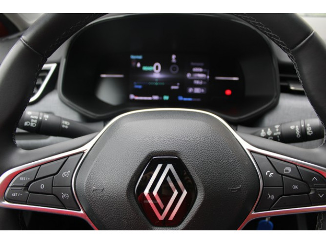 Renault Clio 1.6 E-tech Hybrid 