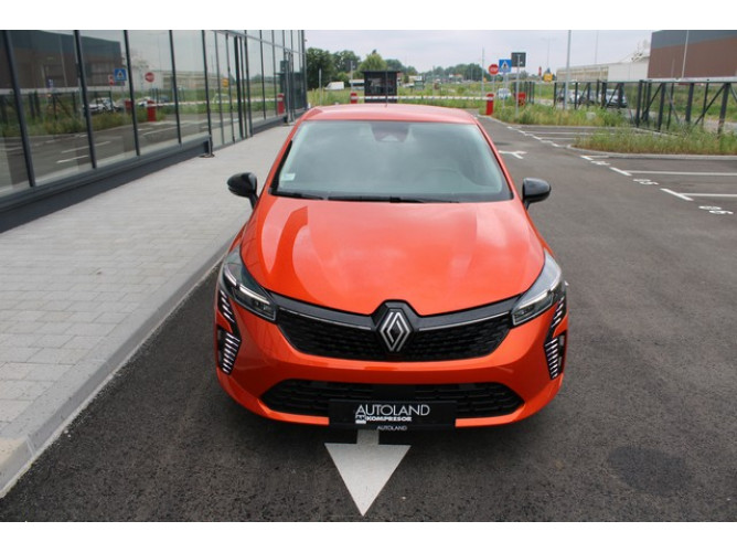 Renault Clio 1.6 E-tech Hybrid 