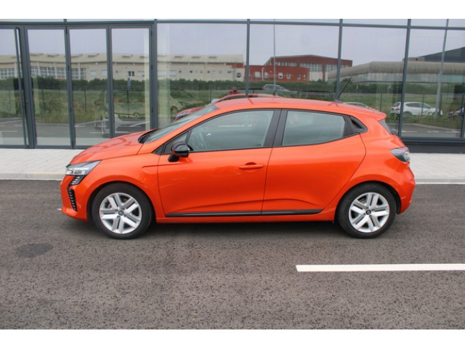Renault Clio 1.6 E-tech Hybrid 