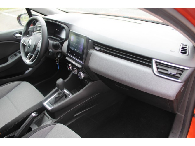 Renault Clio 1.6 E-tech Hybrid 