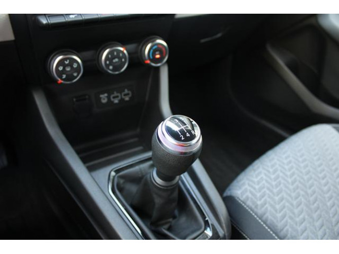 Renault Clio 1.0 sCe Limited 