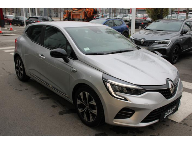 Renault Clio 1.0 tCe Limited CVT 