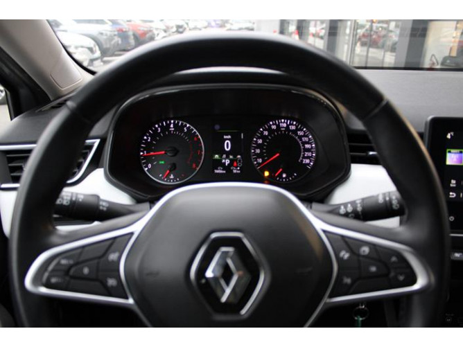 Renault Clio 1.0 tCe Limited CVT 
