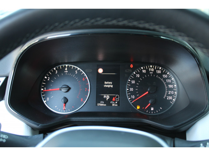 Renault Clio 1.0 tCe Limited CVT 