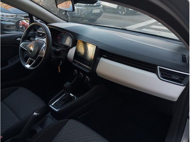 Renault Clio 1.0 tCe Limited CVT 