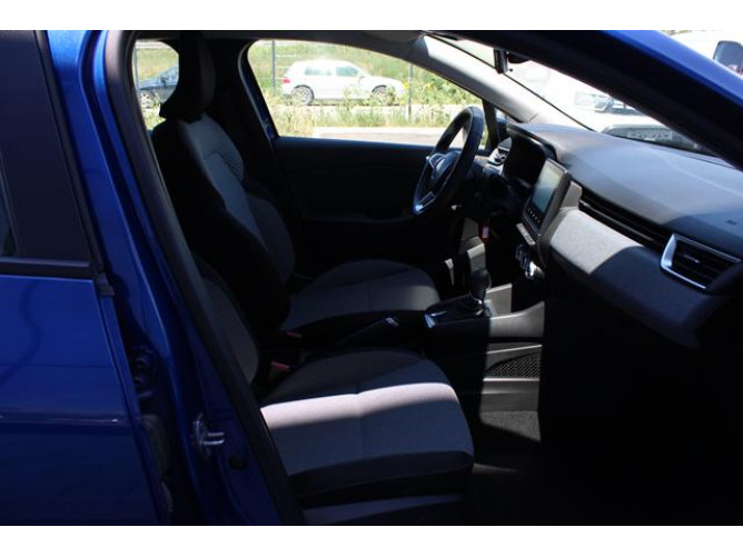 Renault Clio 1.6 E-tech Hybrid 