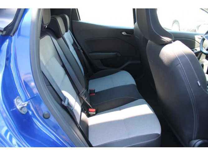 Renault Clio 1.6 E-tech Hybrid 