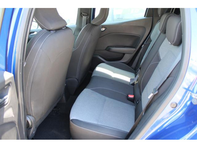 Renault Clio 1.6 E-tech Hybrid 