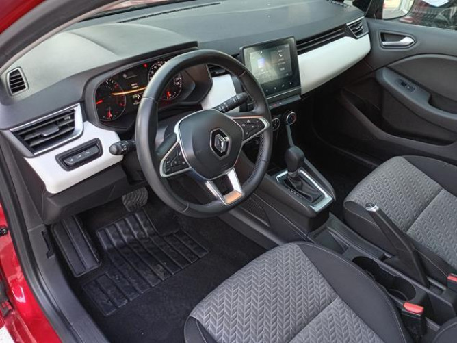 Renault Clio 1.0 tCe Limited CVT 