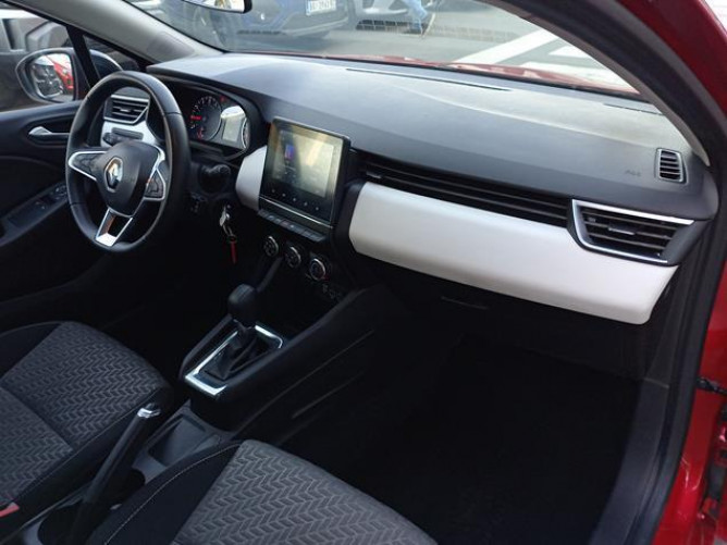 Renault Clio 1.0 tCe Limited CVT 