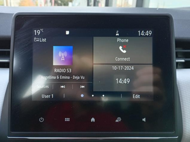 Renault Clio 1.0 tCe Limited CVT 
