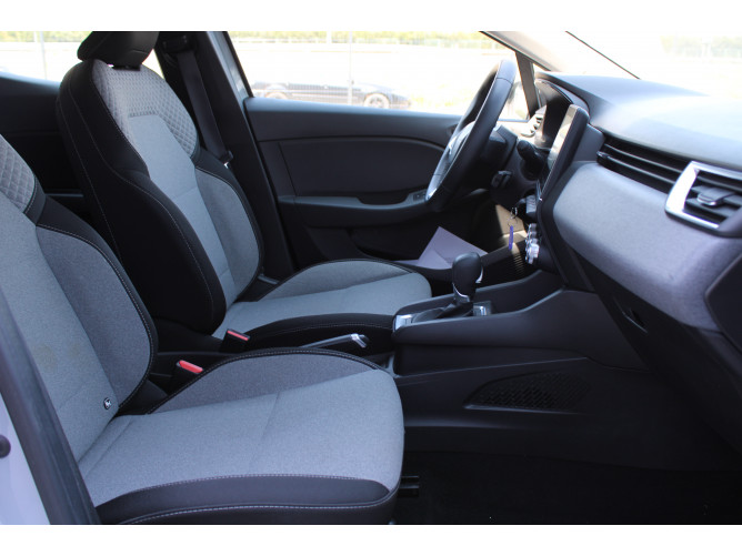 Renault Clio 1.6 E-Tech Hybrid 