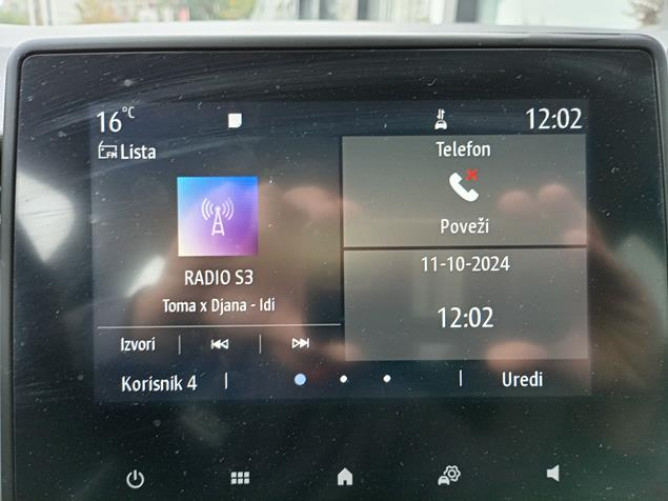 Renault Clio 1.0 tCe Limited CVT 