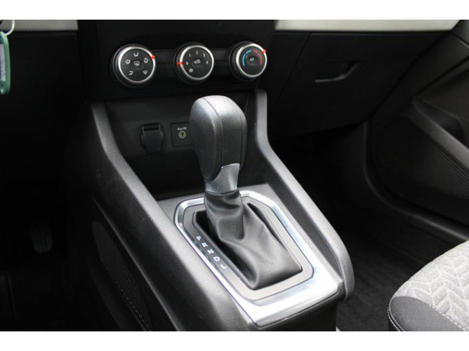 Renault Clio 1.0 tCe Limited CVT 