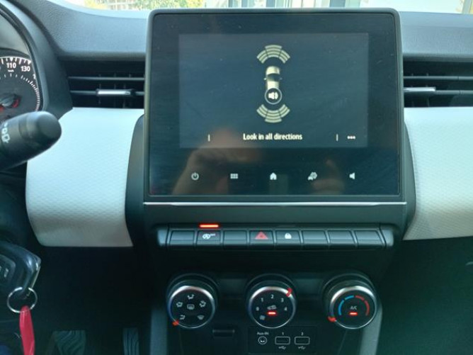 Renault Clio 1.0 sCe Limited 