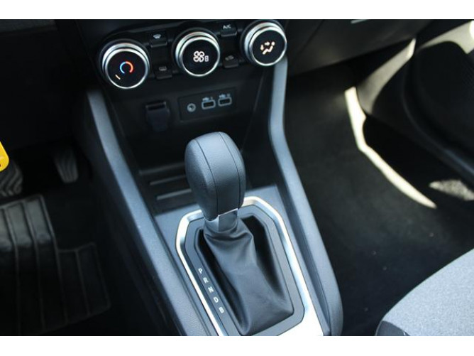 Renault Clio 1.6 E-tech Hybrid 