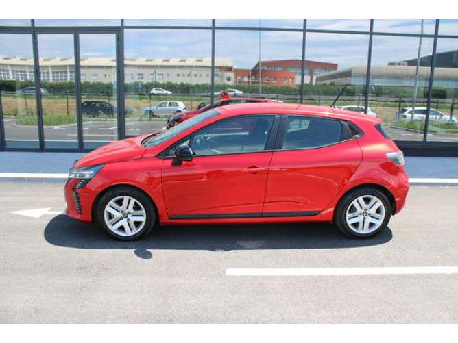 Renault Clio 1.6 E-tech Hybrid 
