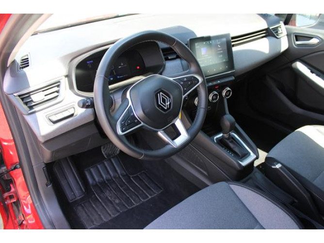 Renault Clio 1.6 E-tech Hybrid 