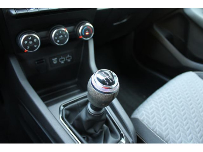 Renault Clio 1.0 sCe Limited 
