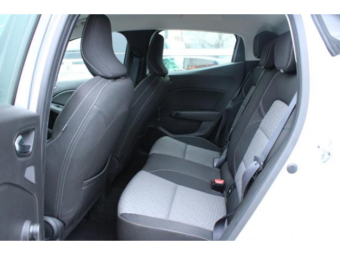 Renault Clio 1.0 tCe Limited CVT 
