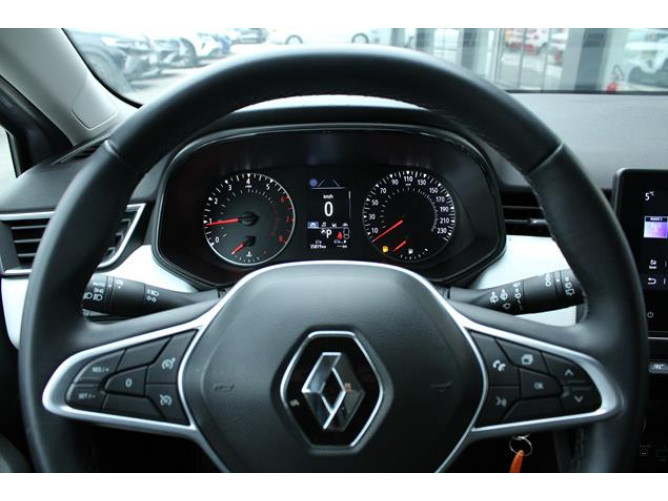 Renault Clio 1.0 tCe Limited CVT 