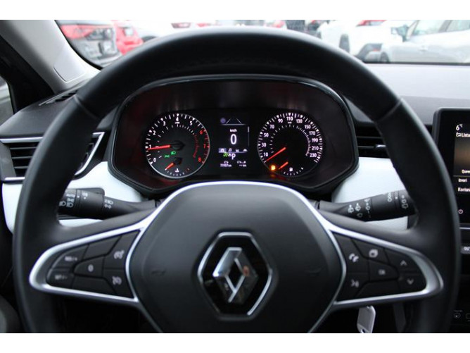 Renault Clio 1.0 tCe Limited CVT 