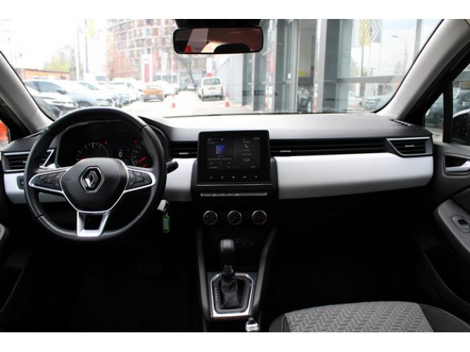 Renault Clio 1.0 tCe CVT 