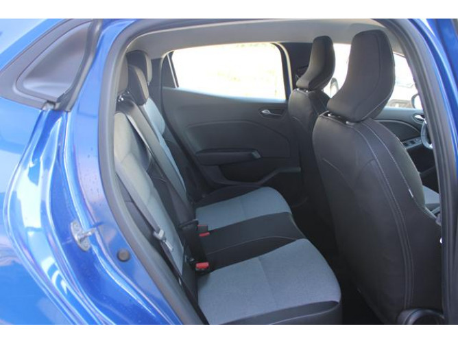 Renault Clio 1.6 E-tech Hybrid 