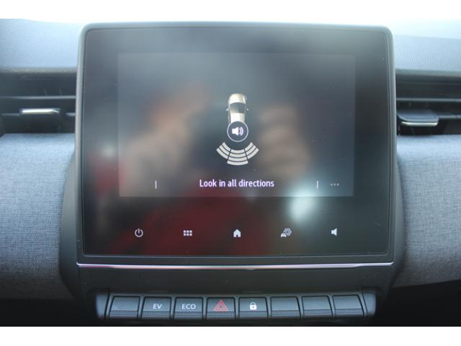Renault Clio 1.6 E-tech Hybrid 