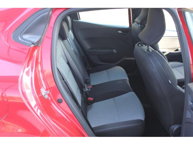 Renault Clio 1.6 E-tech Hybrid 
